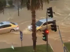 Mersin’de sağanak yağış hayatı olumsuz etkiledi

