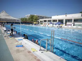 Mersin’de ücretsiz yüzme kurslarında 4 bin 200 kişi eğitim aldı
