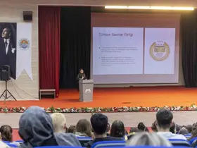 Mersin’de üniversite adaylarına meslek tanıtım semineri
