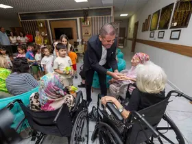 Mezitli’de nesiller arası dayanışma buluşması
