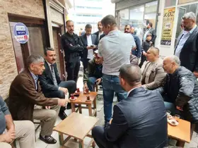 MHP Diyarbakır İl Başkanı Özcoşar sokak sokak gezerek ’Terörsüz Türkiye’ sürecini anlatıyor
