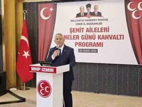 MHP İzmir İl Başkanlığı’ndan anlamlı Anneler Günü kutlaması
