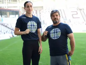 Milli boksör Gizem Özer, dudağındaki uçuktan dolayı elendi
