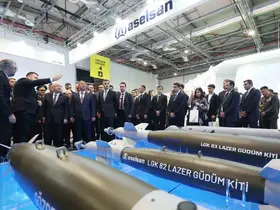 Milli Savunma Bakanı Güler Azerbaycan Uluslararası Savunma Fuarı’nı ziyaret etti
