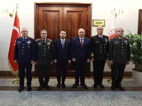 Milli Savunma Bakanı Güler’den Adalet Bakanı Gürlek’e hayırlı olsun ziyareti
