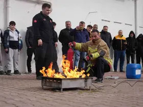 Minikler acil durum ve müdahale yöntemlerini öğrendi
