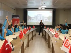 Miniklere "tek acil numara 112" anlatılıyor
