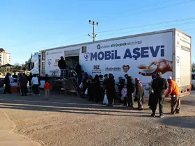 Mobil Aşevi Ramazan bereketini mahallelere taşıyor
