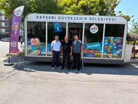 Mobil Beyaz Masa vatandaşın taleplerini dinliyor
