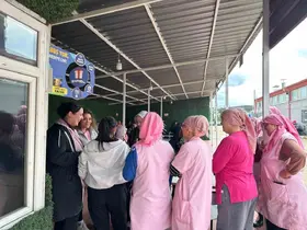 Mobil sigara bırakma polikliniğine kadın işçilerden yoğun ilgi
