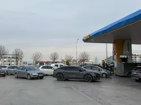 Motorin ve benzine zam gelecek! Konya’daki istasyonlarda yoğunluk yaşanıyor