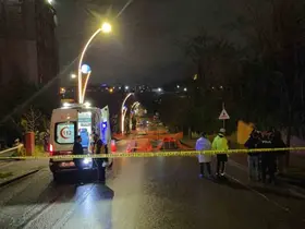 Motosiklet beton bariyerlere çarptı: 1 ölü
