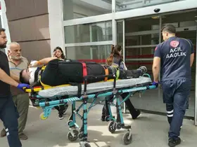 Motosiklet devrilerek sürüklendi: 1 yaralı
