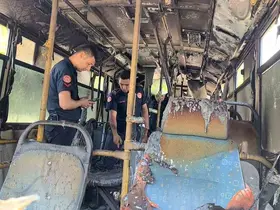 Muğla’da park halindeki midibüste yangın çıktı
