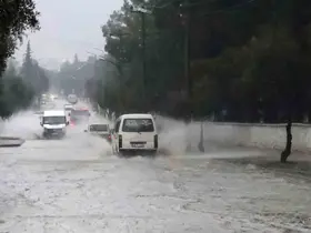 Muğla’da sağanak yağış etkili oluyor
