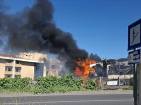 Muğla’da tır alevlere teslim oldu
