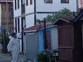 Muhtar tulumunu giydi ilaçlama yaptı
