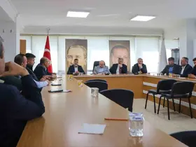 Muhtarlar talep ve şikayetlerini milletvekillerine ilettiler
