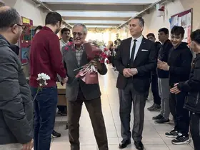 Muratlı’da emekli olan öğretmene duygusal veda
