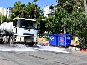 Muratpaşa’da çöp konteynerlerinde hijyen mesaisi
