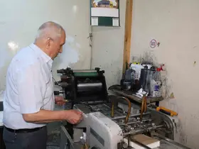 Mürekkep kokusu ve baskı makineleri arasında geçen bir ömür
