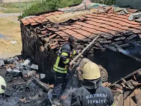 Müstakil evin kömürlüğünde çıkan yangın büyümeden söndürüldü
