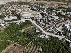 Mut’ta grup yolları yenilendi
