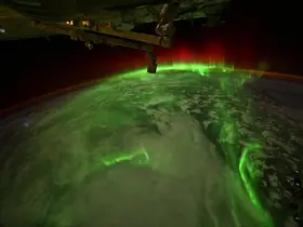 NASA astronotunun uzaydan görüntülediği kutup ışıkları mest etti
