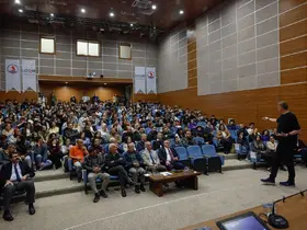 NASA’daki Türk bilim adamı Dr. Umut Yıldız, OMÜ’de evrenin sırlarını anlattı
