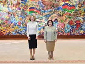 NATO Genel Sekreter Yardımcısı Shekerinska, Azerbaycan Milli Meclis Başkanı Gafarova ile bir araya geldi

