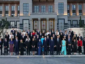 NATO liderleri Külliye’de aile fotoğrafında buluştu
