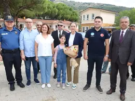Nazilli Kaymakamı Kan öğrenciler ve öğretmenlerle bir araya geldi
