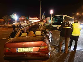 Nevşehir’de turistleri taşıyan otobüs ile otomobil çarpıştı: 2 ölü, 3 yaralı
