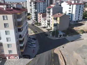Niğde’de altyapısı tamamlanan bölgelerde asfalt çalışmaları sürüyor
