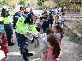 Niğde’de öğrencilere jandarma tanıtımı ve trafik eğitimi
