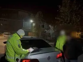 Öğrenci yurdu önünde drift atan sürücü yakalandı
