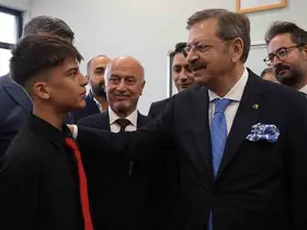 Öğrenciler talep etti, Hisarcıklıoğlu Togg fabrikası ziyaretine onay verdi
