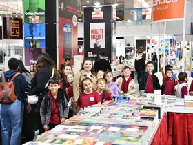 Öğrencilerden Kitap fuarına tam not
