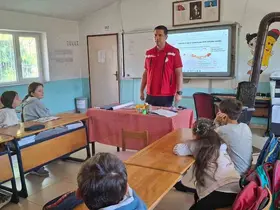 Öğrencilere çevre ve tarım bilinci eğitimi verildi
