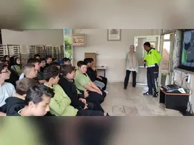 Öğrencilere trafik güvenliği eğitimi verildi
