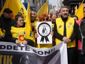 Öğretmen cinayetine tepki
