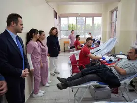 Öğretmenler kan bağışında bulundu
