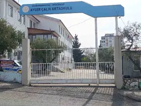 Okul saldırısı davasında tahliye olan saldırganın annesi, karara itiraz edilmesinin ardından Osmaniye’de gözaltına alındı
