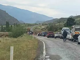 Oltu’da sağanak yağış sele neden oldu
