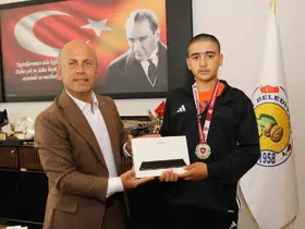 Olurlu genç pehlivana Başkan Ergün’den tam destek

