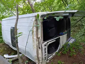 Ordu’da yolcu minibüsü uçuruma yuvarlandı: 9 yaralı
