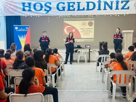 Ortaokul öğrencilerine bir ders de jandarmadan
