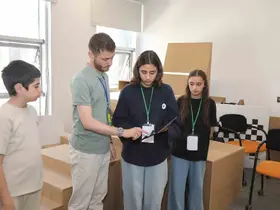Ortaokul ve lise öğrencileri BTÜ’de robotlarla tanıştı
