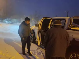 Osmaniye’de karda mahsur kalan iki kadını ekipler kurtardı
