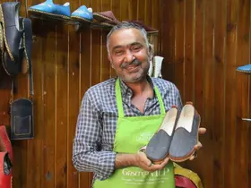 Oto boyacı ustası, çocukluk hayali köşkerliğe yıllar sonra kavuştu
